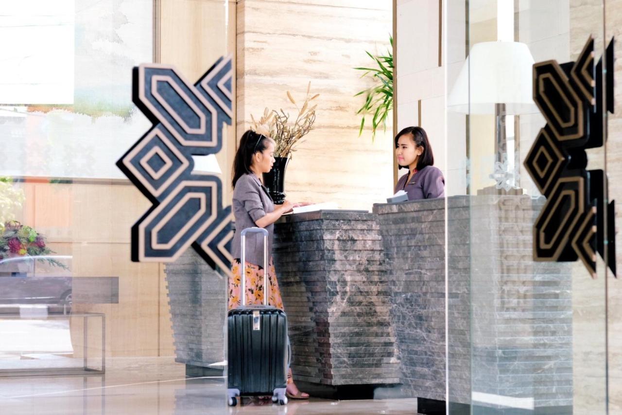 Gramm Hotel By Ambarrukmo - Formerly Grand Ambarrukmo Yogyakarta Pakualaman Exterior photo
